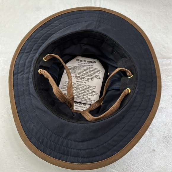 Tilley OUTBACK hat - Navy/British Tan - Picture 11 of 15